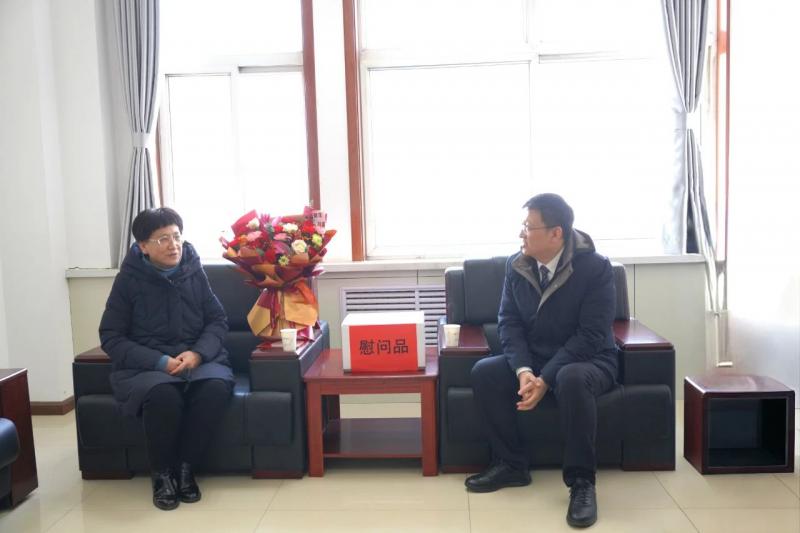 市委常委、組織部部長(zhǎng)張敏一行來(lái)我院開(kāi)展春節(jié)走訪(fǎng)慰問(wèn)